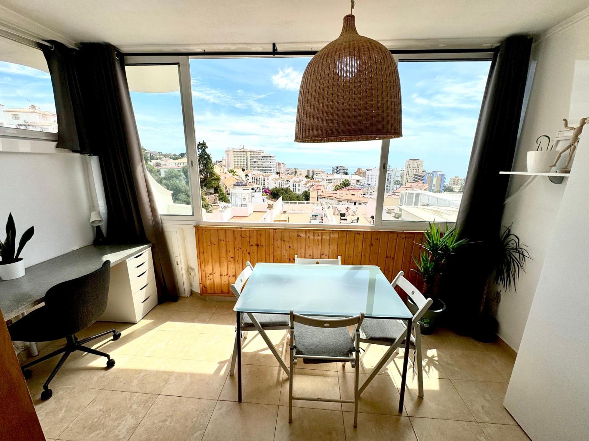 Cozy Fuengirola Apartment With Sea View & Pool Exterior photo