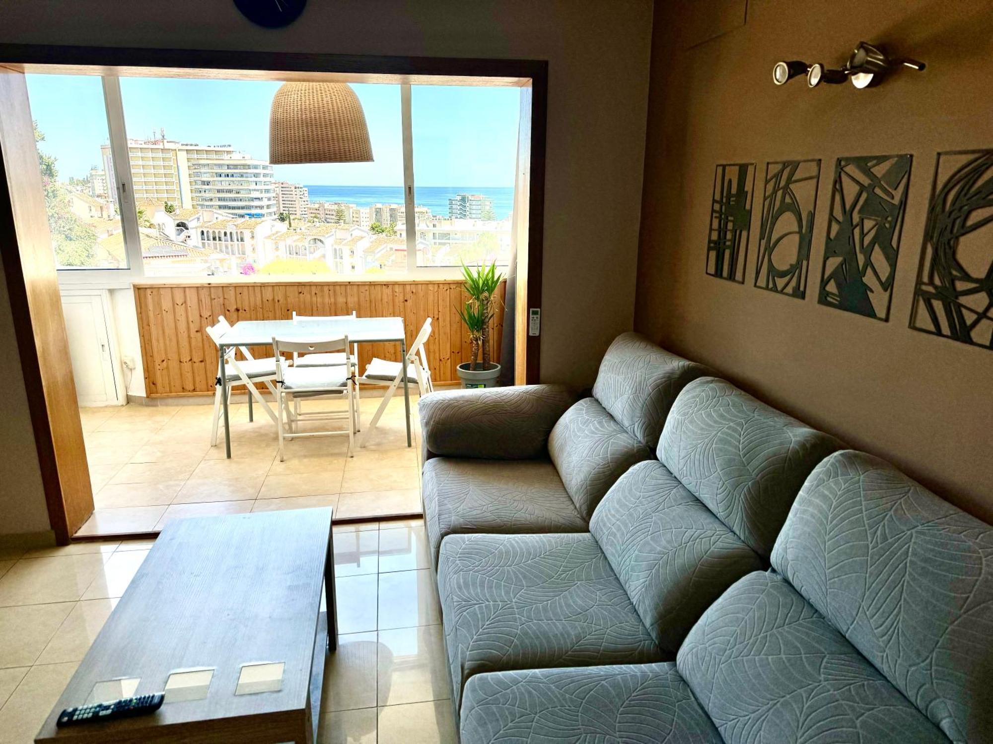 Cozy Fuengirola Apartment With Sea View & Pool Exterior photo