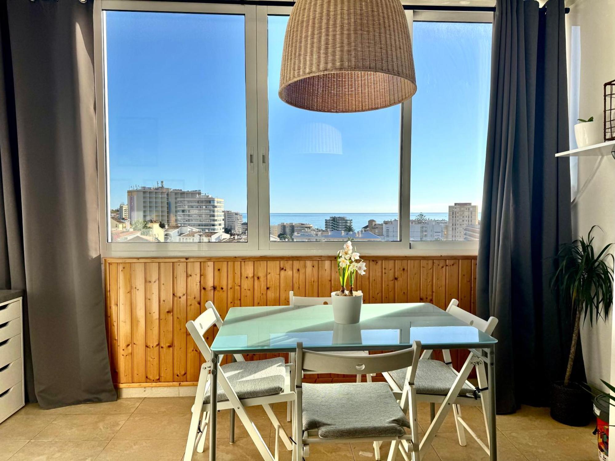 Cozy Fuengirola Apartment With Sea View & Pool Exterior photo